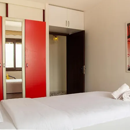 דירה Colorful Flat With Central Location Near Trendy Attractions In Karsiyaka *
