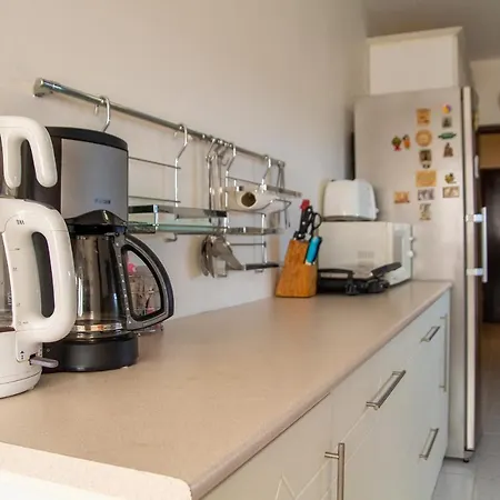 Colorful Flat With Central Location Near Trendy Attractions In Karsiyaka איזמיר