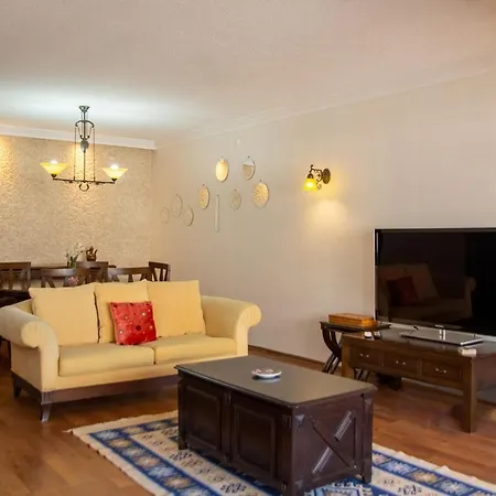 Colorful Flat With Central Location Near Trendy Attractions In Karsiyaka Apartment Izmir