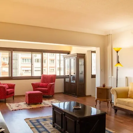 Apartment Colorful Flat With Central Location Near Trendy Attractions In Karsiyaka *