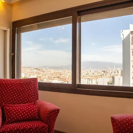 Colorful Flat With Central Location Near Trendy Attractions In Karsiyaka *